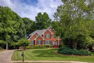 13875 Belleterre Dr, Alpharetta, GA 30004 - Photo 3
