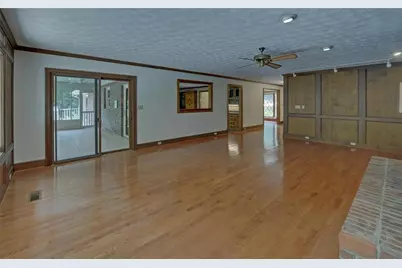 4521 Shoreline Drive, Gainesville, GA 30506 - Photo 13