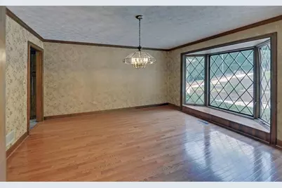 4521 Shoreline Drive, Gainesville, GA 30506 - Photo 9
