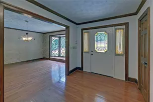 4521 Shoreline Dr, Gainesville, GA 30506 - Photo 9