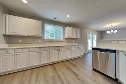 3118 Farmstead Court, Grayson, GA 30017 - Photo 7