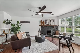 1050 Parkwest Ct, Stone Mountain, GA 30088 - Photo 3