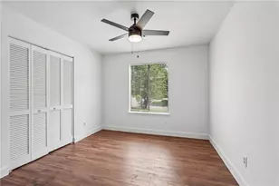 1050 Parkwest Ct, Stone Mountain, GA 30088 - Photo 19