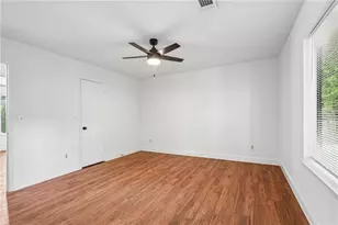 1050 Parkwest Ct, Stone Mountain, GA 30088 - Photo 23