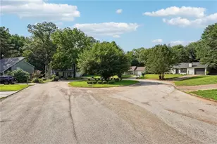 1050 Parkwest Ct, Stone Mountain, GA 30088 - Photo 27