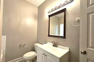 718 N Evelyn Pl NW, Atlanta, GA 30318 - Photo 9