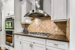 395 Laurent St NW, Atlanta, GA 30318 - Photo 9