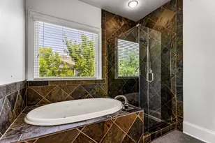 395 Laurent St NW, Atlanta, GA 30318 - Photo 23