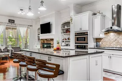 395 Laurent Street NW #6, Atlanta, GA 30318 - Photo 7