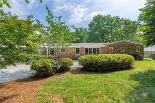 2608 Hawthorne Dr NE, Atlanta, GA 30345 - Photo 39