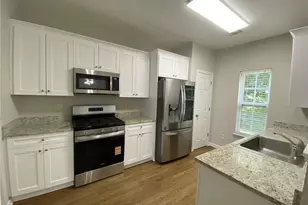 677 Kenridge Dr, Suwanee, GA 30024 - Photo 13
