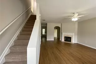 677 Kenridge Dr, Suwanee, GA 30024 - Photo 5