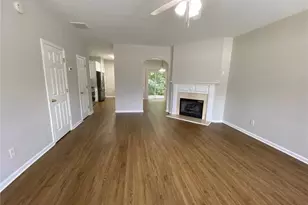 677 Kenridge Dr, Suwanee, GA 30024 - Photo 9
