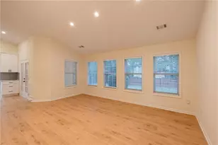 3554 Dunbar Ln, Suwanee, GA 30024 - Photo 13
