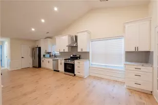 3554 Dunbar Ln, Suwanee, GA 30024 - Photo 17