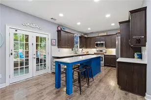 1075 S Bethany Creek Dr, Alpharetta, GA 30004 - Photo 9