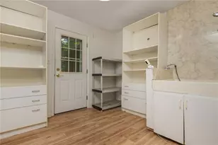 2805 Burtz Dr, Marietta, GA 30068 - Photo 5