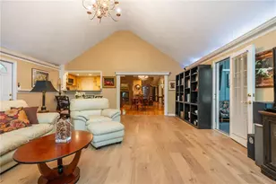 2805 Burtz Dr, Marietta, GA 30068 - Photo 29