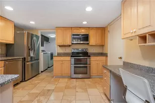 2805 Burtz Dr, Marietta, GA 30068 - Photo 19