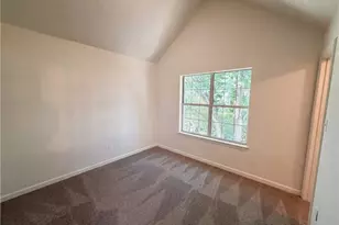 6423 Phillips Ct, Lithonia, GA 30058 - Photo 9