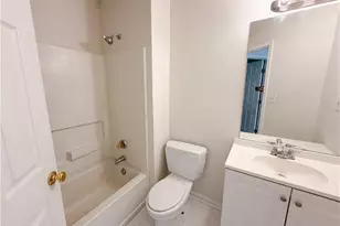 6423 Phillips Ct, Lithonia, GA 30058 - Photo 13