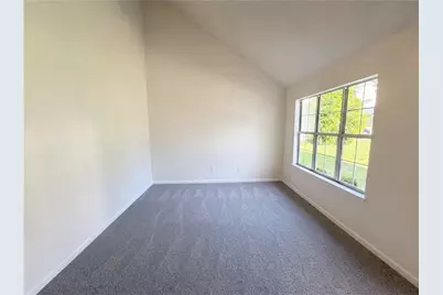 6423 Phillips Court, Lithonia, GA 30058 - Photo 11