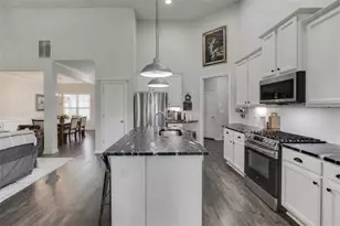 820 Lakeview Bend Cir, Jefferson, GA 30549 - Photo 19
