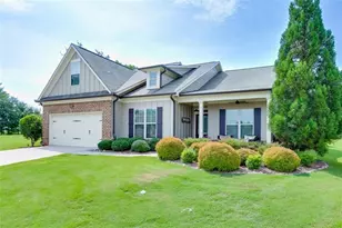 820 Lakeview Bend Cir, Jefferson, GA 30549 - Photo 5