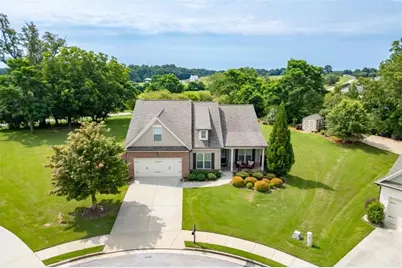 820 Lakeview Bend Circle, Jefferson, GA 30549 - Photo 3