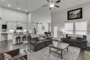 820 Lakeview Bend Cir, Jefferson, GA 30549 - Photo 13