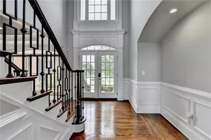 2241 Hunters Green Dr, Lawrenceville, GA 30043 - Photo 5