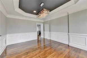 2241 Hunters Green Dr, Lawrenceville, GA 30043 - Photo 9