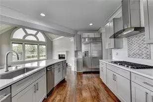 2241 Hunters Green Dr, Lawrenceville, GA 30043 - Photo 23
