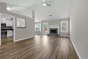 2323 Crimson Creek Ln, Snellville, GA 30078 - Photo 5
