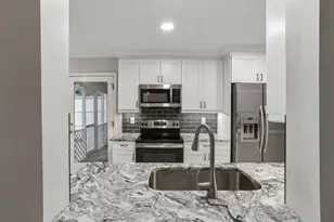 21 Brittany Way NE, Atlanta, GA 30324 - Photo 9