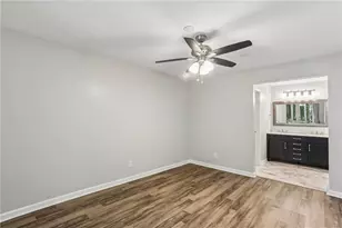 21 Brittany Way NE, Atlanta, GA 30324 - Photo 17