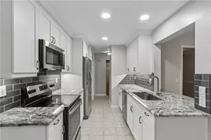 21 Brittany Way NE, Atlanta, GA 30324 - Photo 13