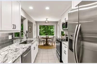 21 Brittany Way NE, Atlanta, GA 30324 - Photo 5