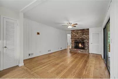 4725 Kitty Hawk Place, Atlanta, GA 30342 - Photo 13