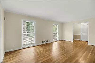 4725 Kitty Hawk Place, Atlanta, GA 30342 - Photo 5