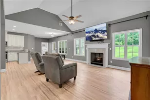 145 Emerald Hills Ln, Newnan, GA 30263 - Photo 25