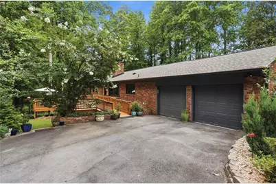 635 Wisteria Drive, Marietta, GA 30064 - Photo 35