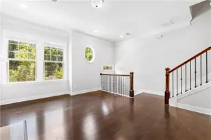 1815 Hislop Ln, Atlanta, GA 30345 - Photo 9
