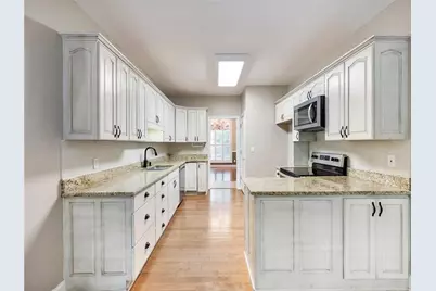 4857 Netherlands Place, Flowery Branch, GA 30542 - Photo 9