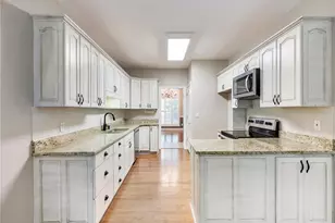 4857 Netherlands Pl, Flowery Branch, GA 30542 - Photo 9