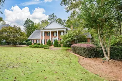 1640 Lazy River Lane, Sandy Springs, GA 30350 - Photo 3