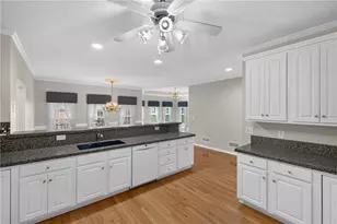 165 Biltmore Dr, Fayetteville, GA 30214 - Photo 15