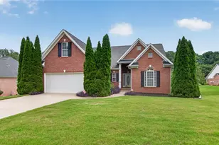 165 Biltmore Dr, Fayetteville, GA 30214 - Photo 1