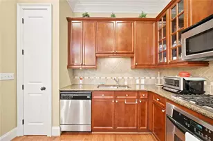 3635 E Paces Circle NE, Atlanta, GA 30326 - Photo 9
