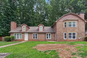 2595 Fieldstone View Ln, Conyers, GA 30013 - Photo 1